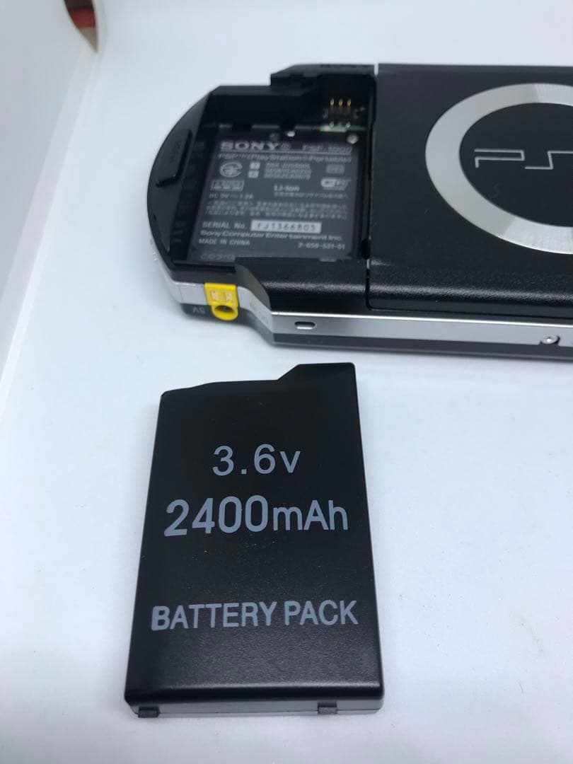 ソニー　PSP プレイステーションポータブル　GIGA PACK BLACK