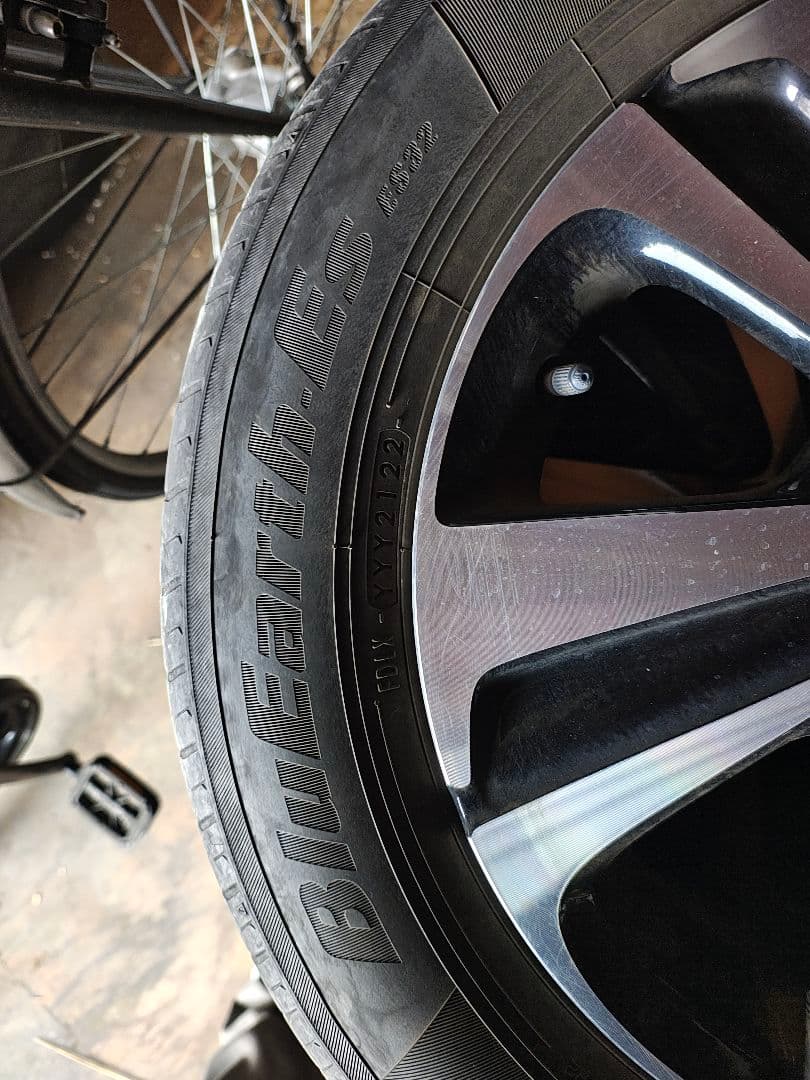 【値下げしました】フリードGB7 ホイール　タイヤ　185/65/15