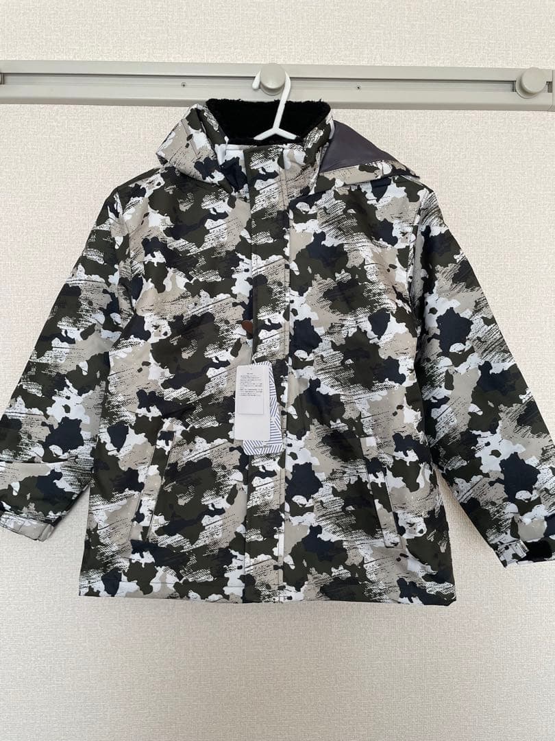 【新品タグ付き】スキーウェア 150