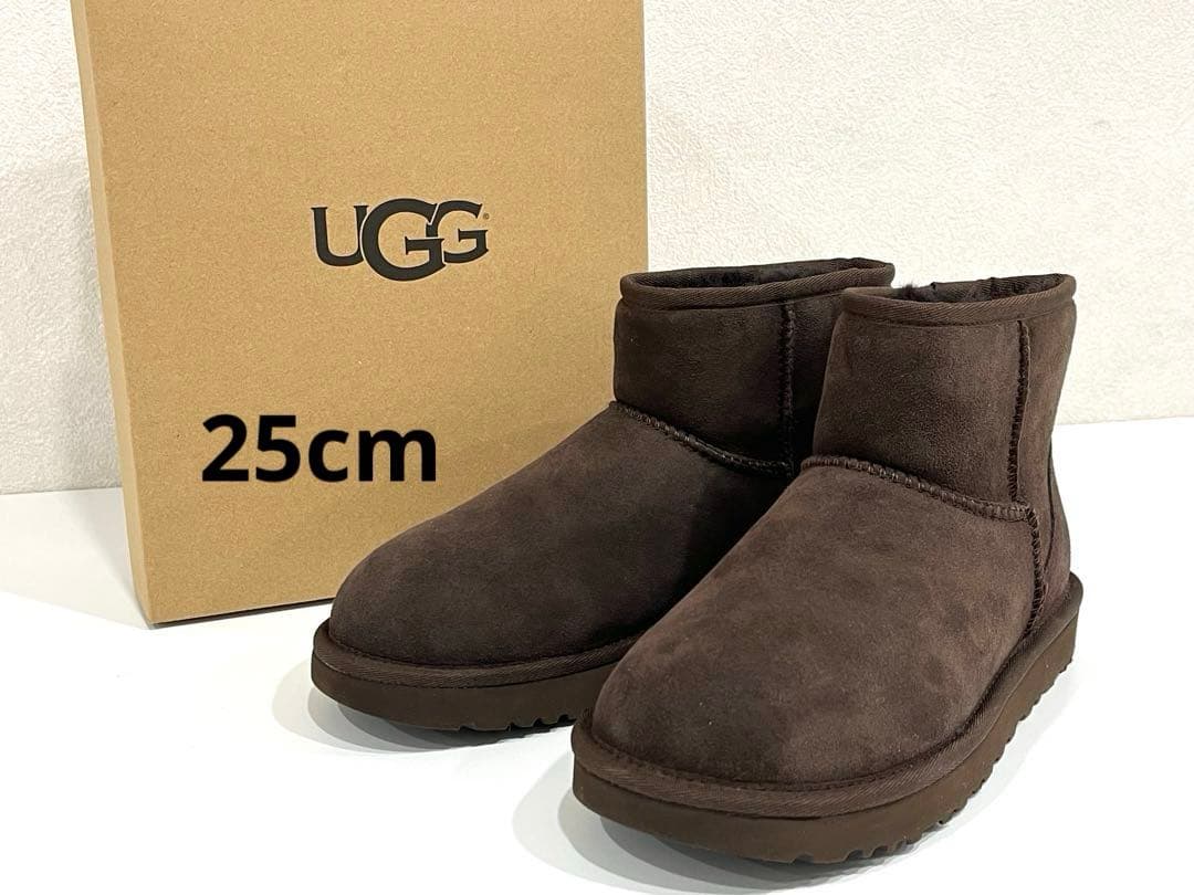 f111 新品　UGG W CLASSIC MINI Ⅱ 1016222 ブーツ