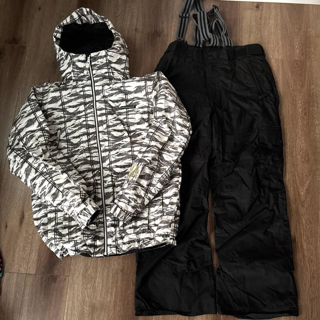 キスマーク　スキーウェア スノーウェア 迷彩柄　Lサイズ　上下セット