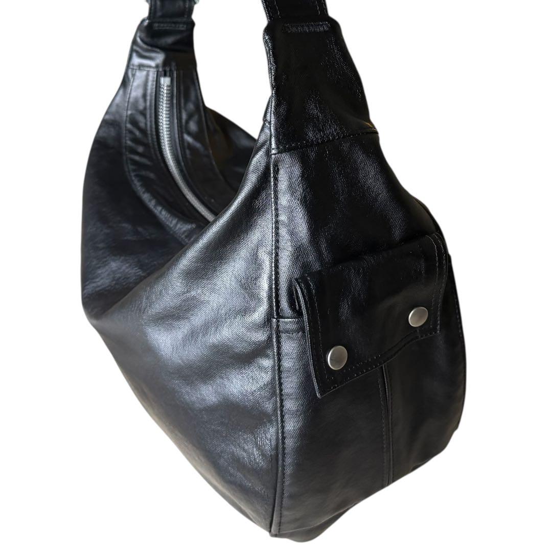 極美品✨ポーターフリースタイル ショルダーバッグ ハーフムーン ブラック L