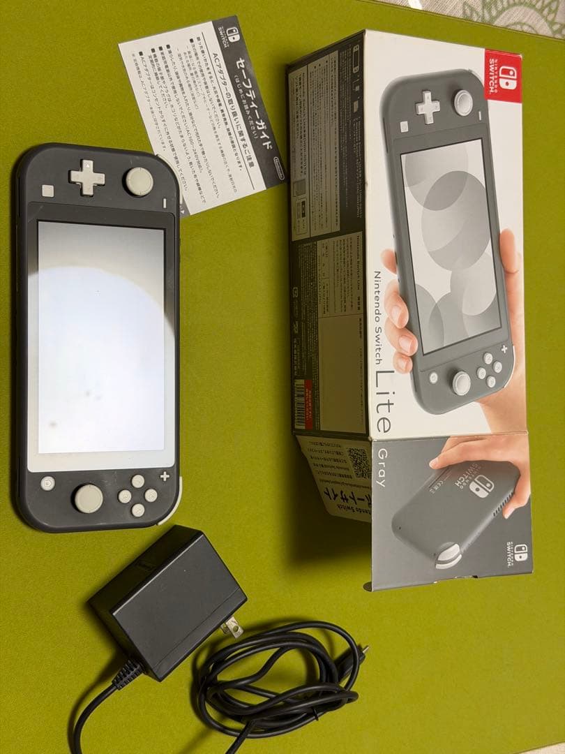Nintendo switch lite グレー