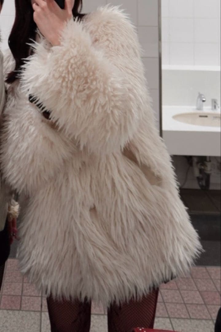 LAGUA GEM ホワイトファーコート