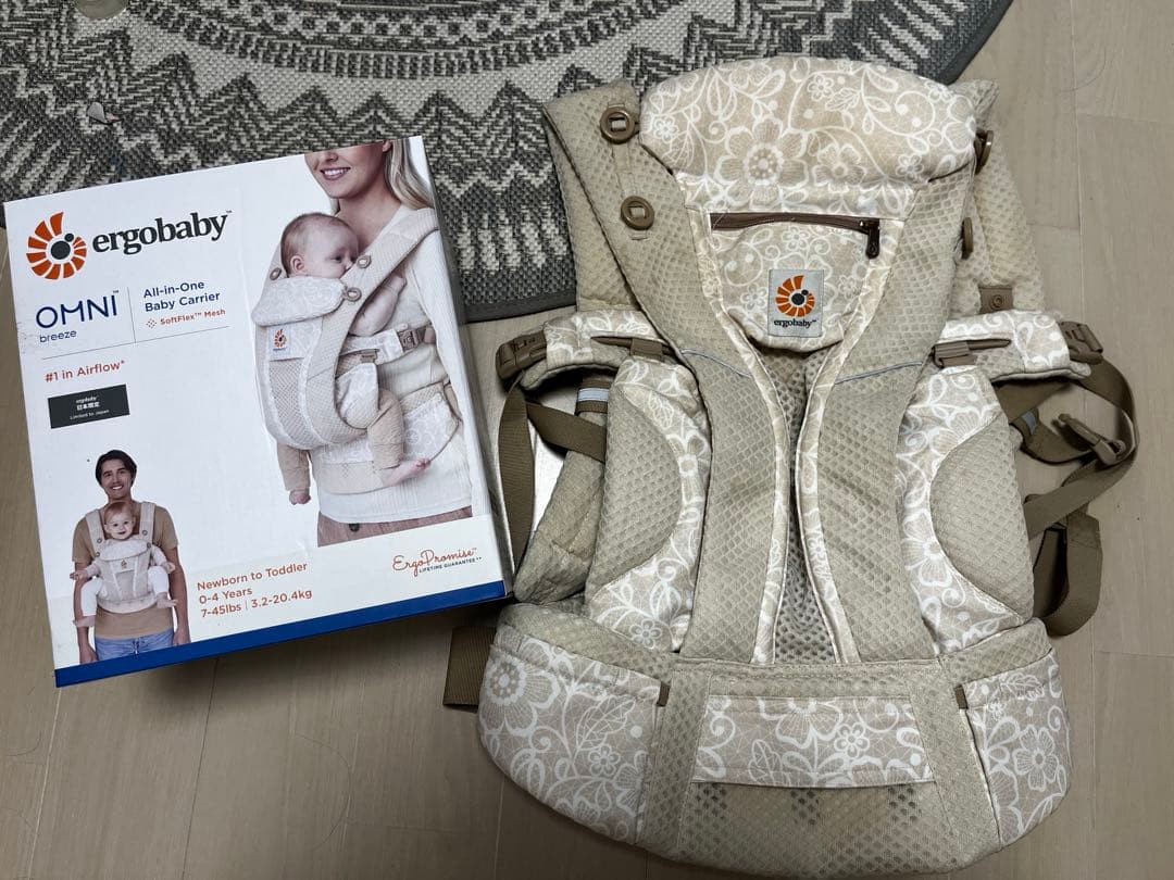 ergobaby OMNI 360 抱っこ紐 ベージュ 花柄