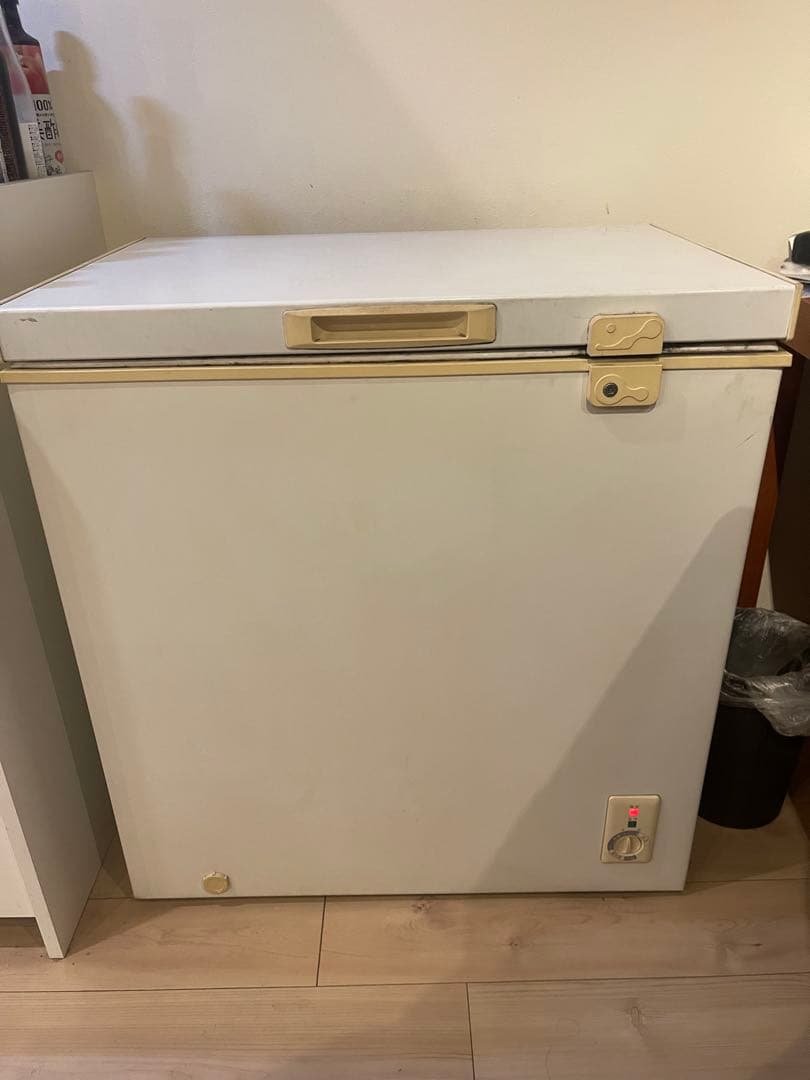 冷凍庫 家庭用 小型 142L ノンフロン チェストフリーザー 上開き