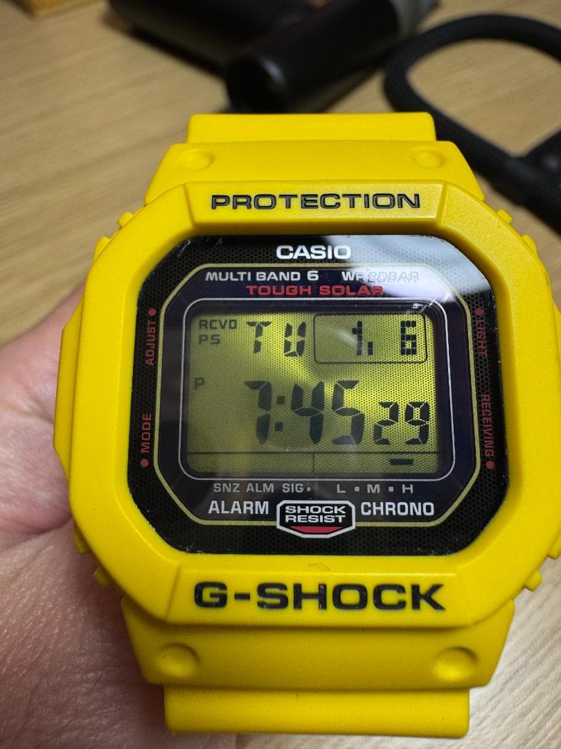 G-SHOCK 30周年記念モデル ライトニングイエロー