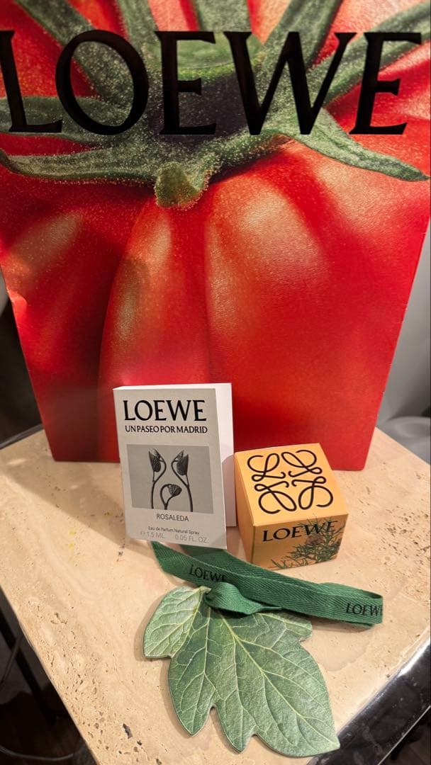 新品未使用　LOEWE キャンドル•紙袋•試香水　3点セット