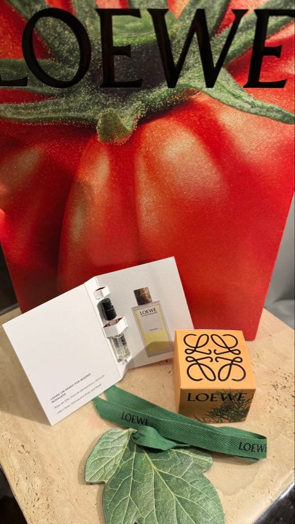 新品未使用　LOEWE キャンドル•紙袋•試香水　3点セット