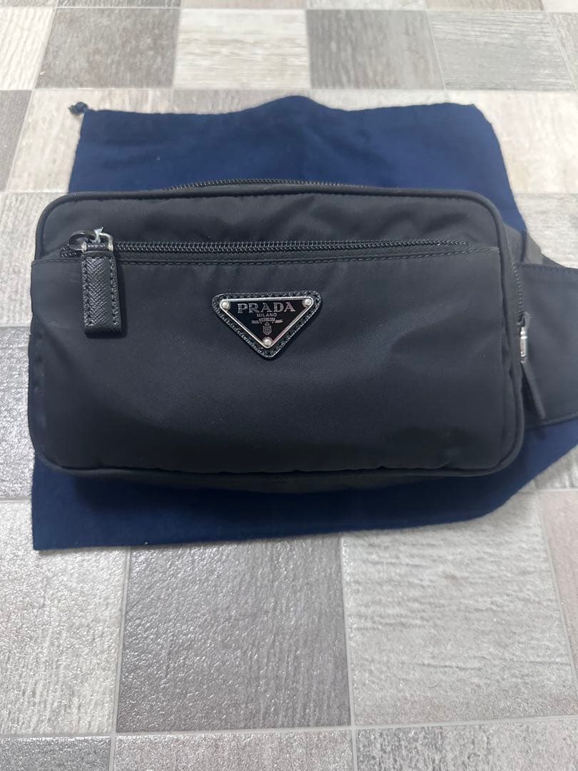 PRADA プラダ ボディバッグ ウエストポーチ 黒