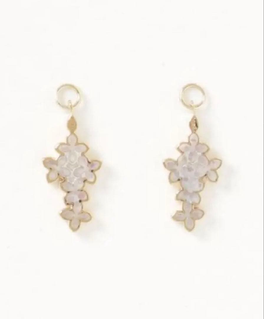 ⭐︎りー⭐︎agete ライラックピアスチャーム