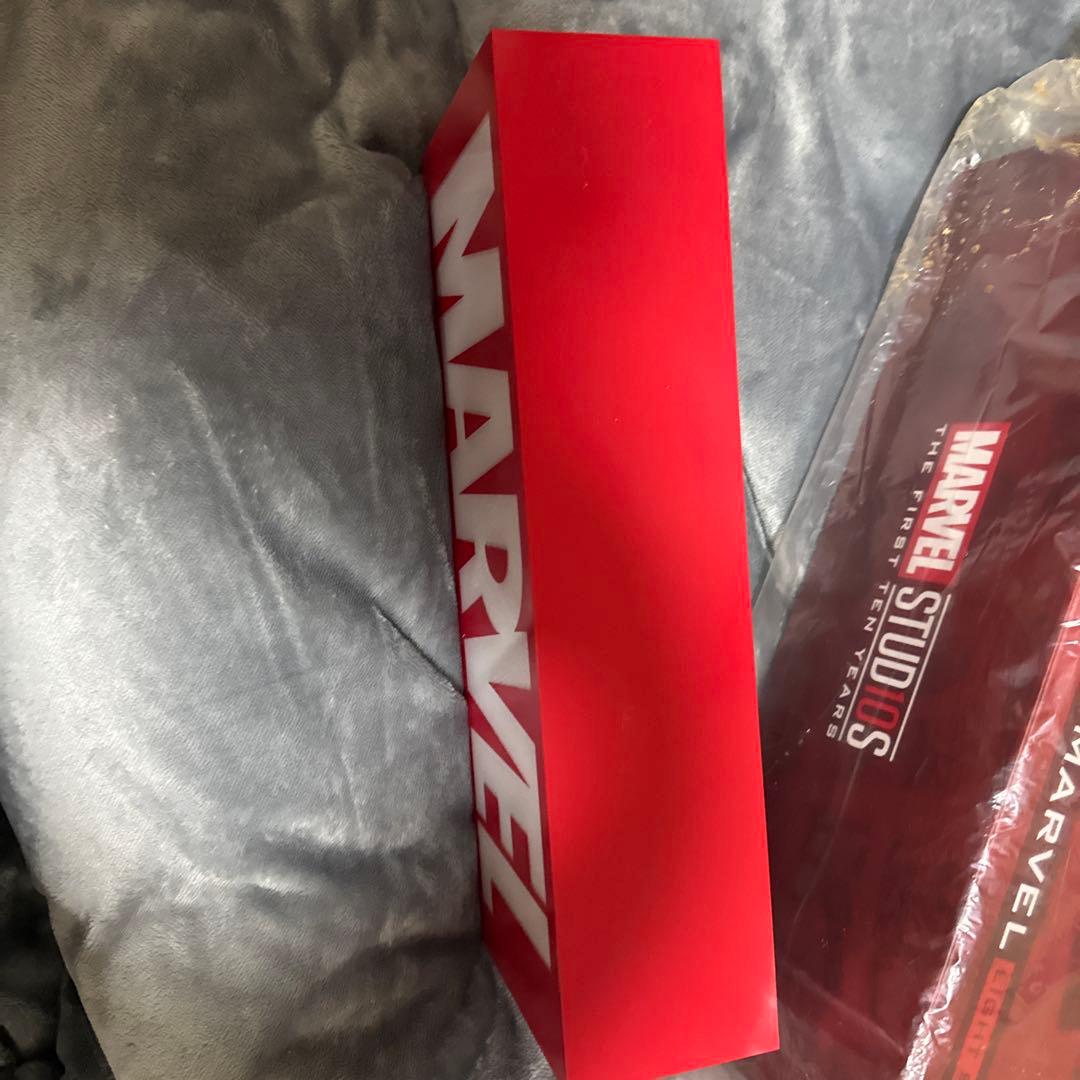 マーベル　ロゴライト　ホットトイズ　 大きいサイズ