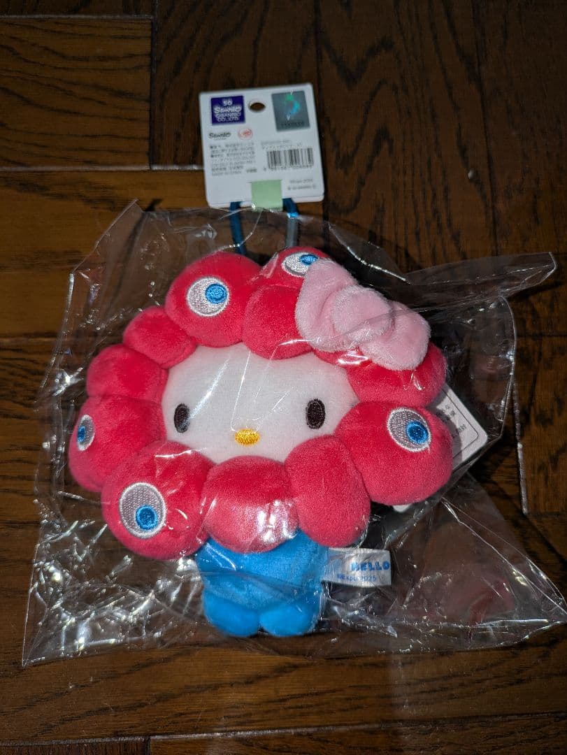 キティちゃん×ミャクミャク　キーホルダー　大阪万博会場限定