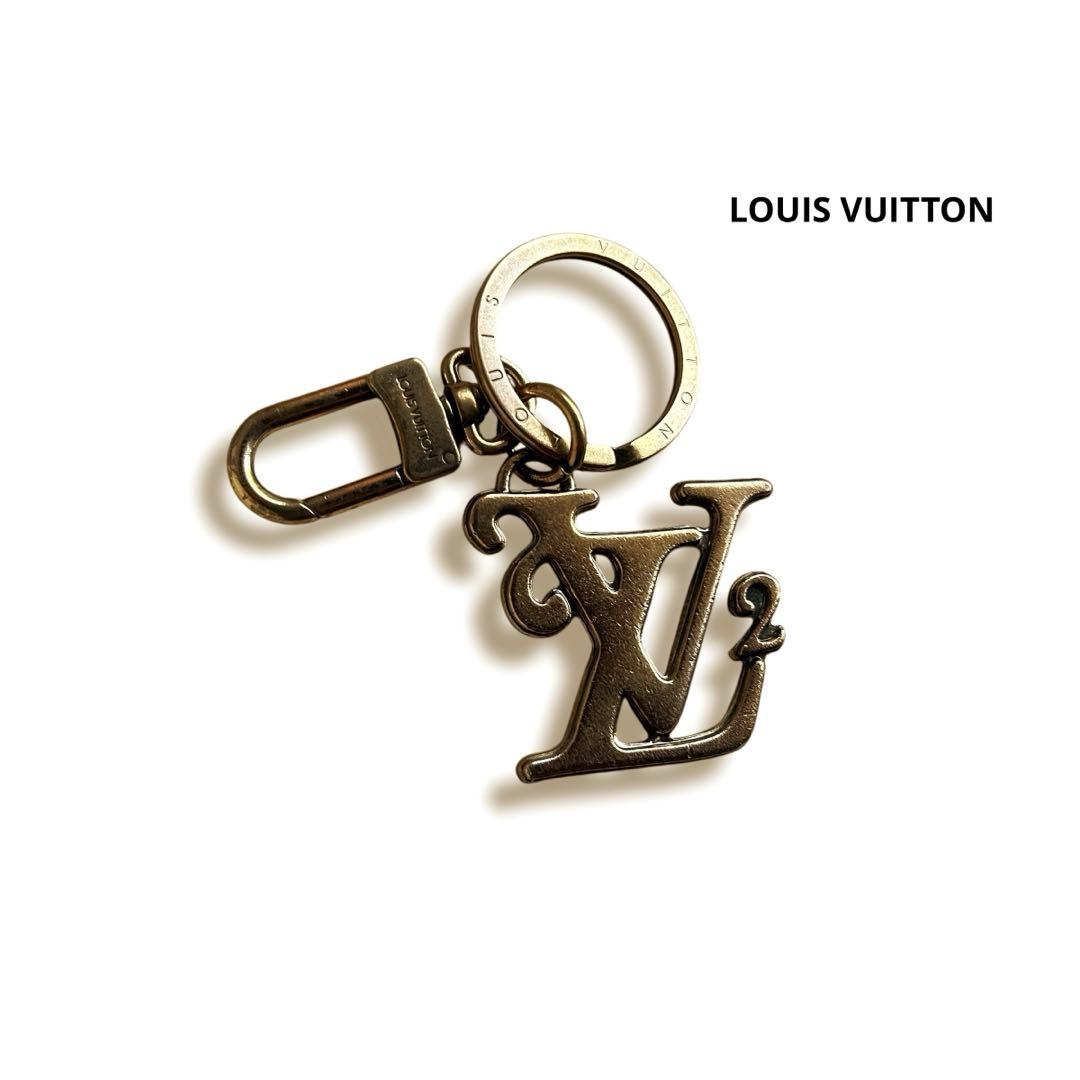 ルイヴィトン NIGO チャーム キーホルダー ゴールド色 LV