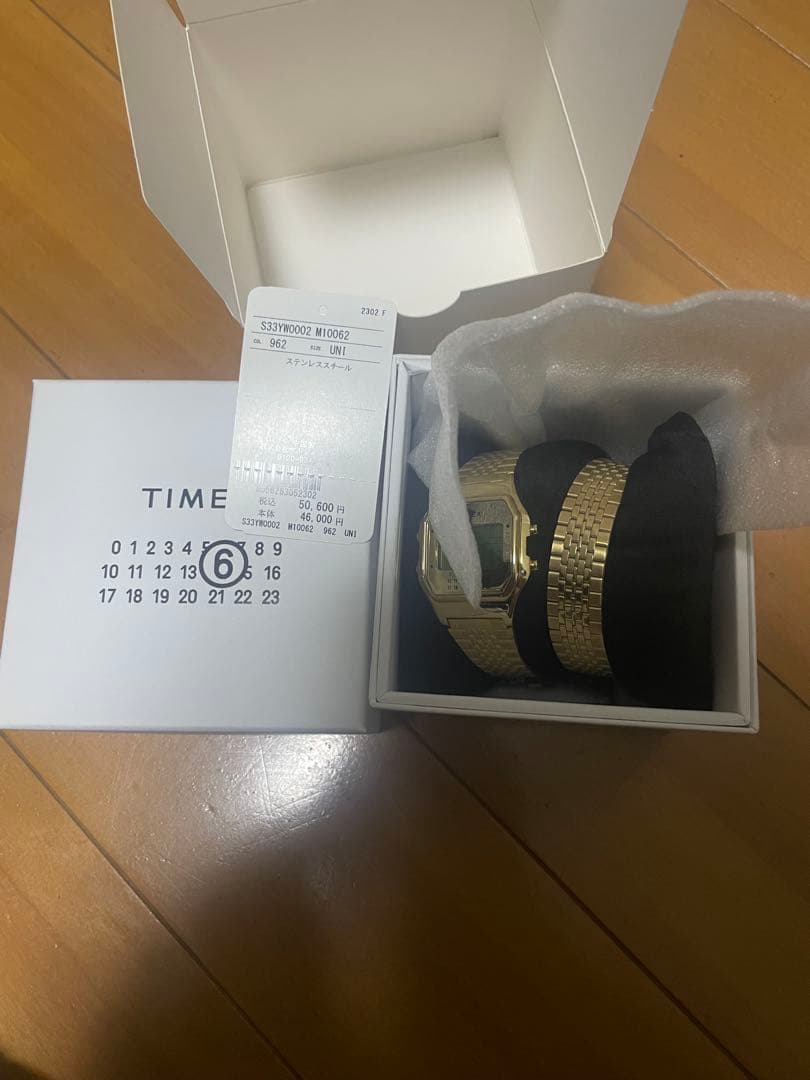 新品未使用 MM6 TIMEX ゴールド デジタル腕時計とブレスレット定価5万