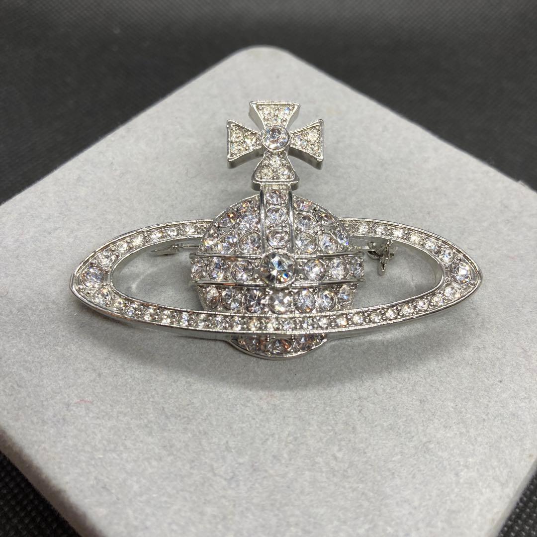 即決 Vivienne Westwood ヴィヴィアンウエストウッド ブローチ