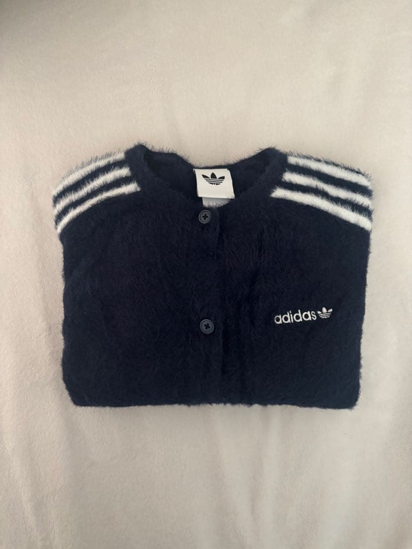 adidas フラッフィーニット シャギーカーディガン