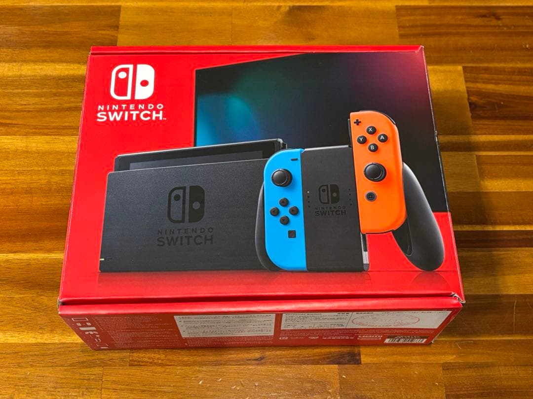 Nintendo Switch 本体 ブラック/ブルー/レッド