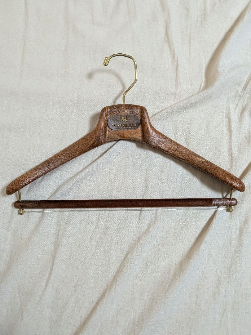 【J】MAINETTI コートハンガー（イタリア産）6本セット