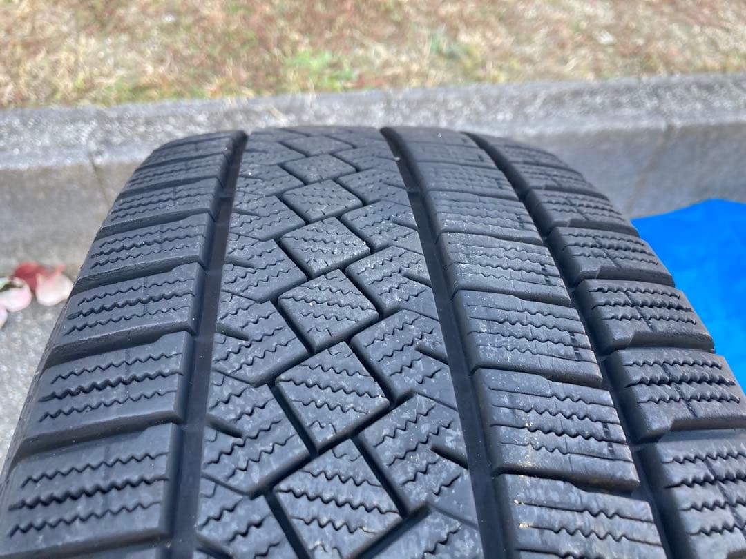 ベンツAクラス　16インチ純正アルミ➕2023年スタットレスタイヤ4本セット