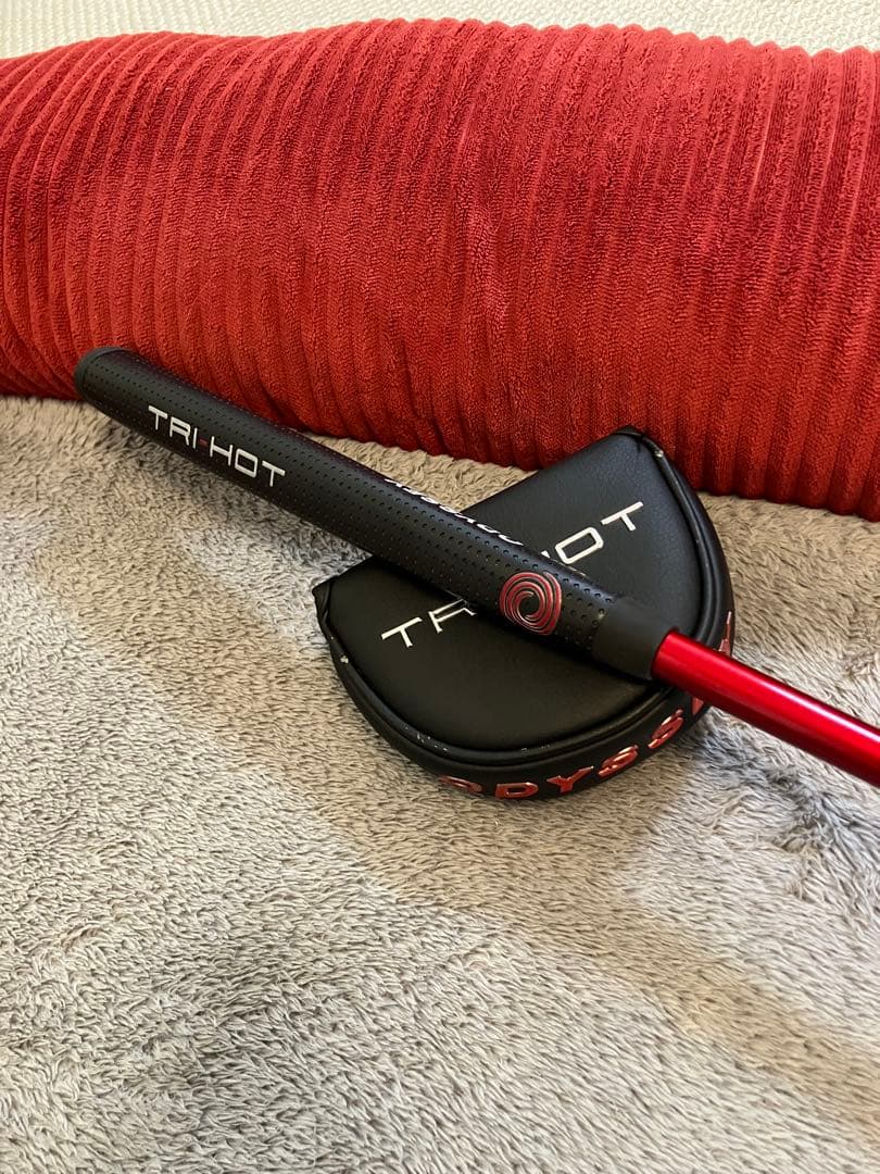 ODYSSEY TRI-HOT 5Kロッシーパター ヘッドカバー付き