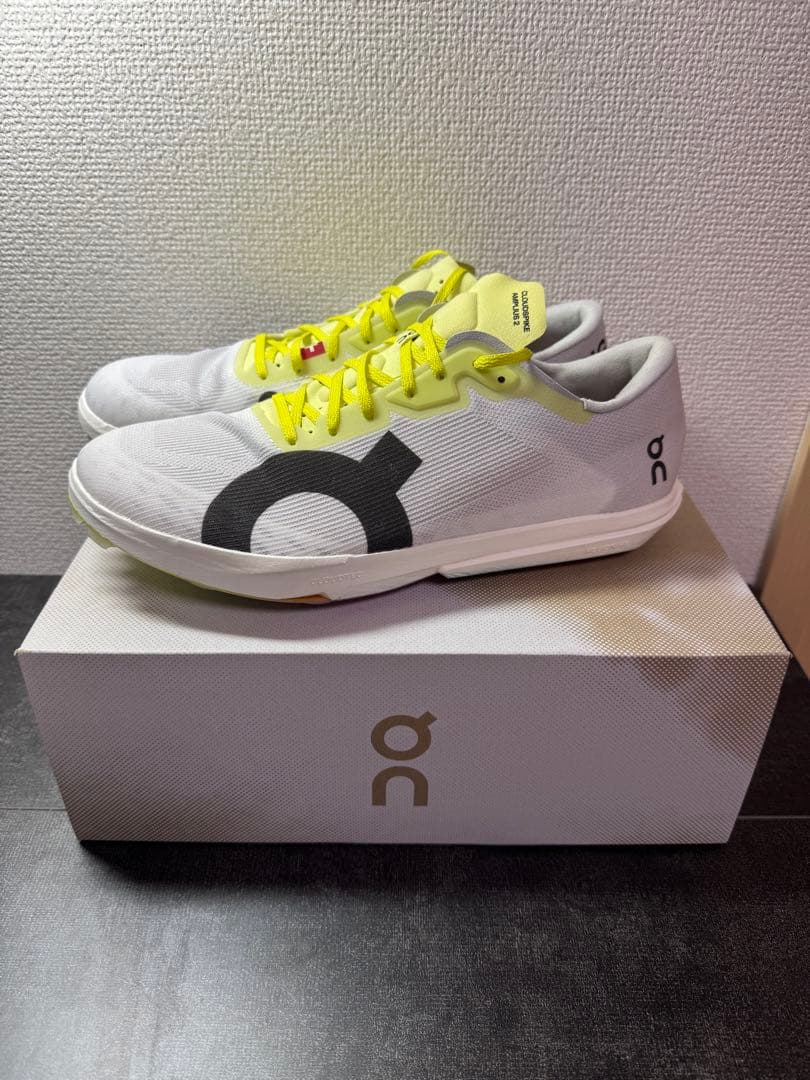 スパイク・シューズ on cloud spike amplius 2