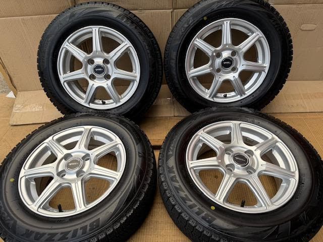 アクア ヤリス ヴィッツ フィット 175/70R14 VRX2 2021年製