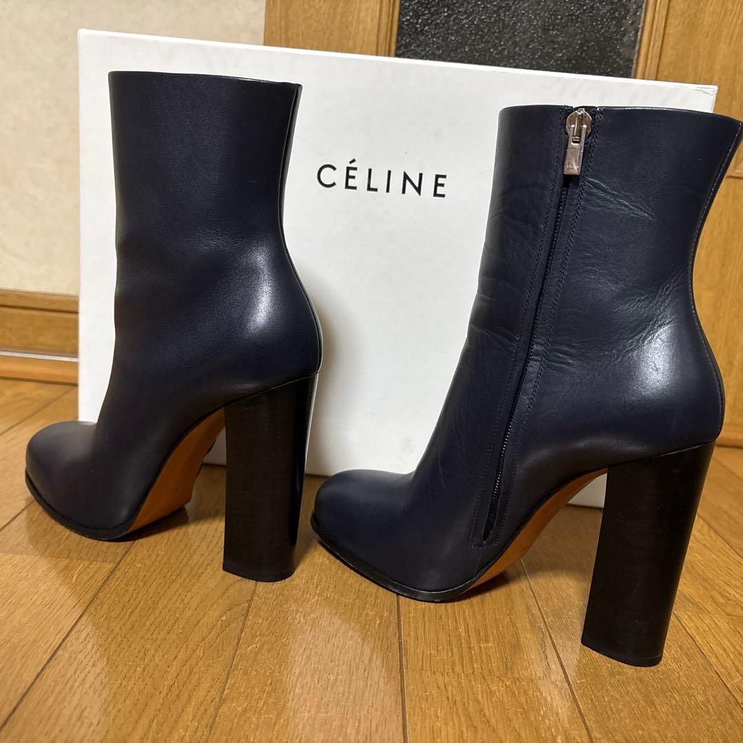 セリーヌ　ブーツ　ネイビー