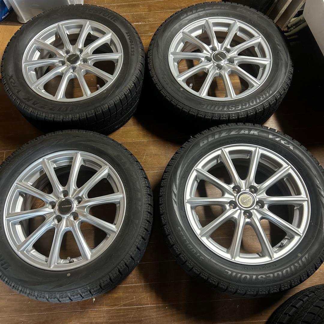 スタッドレス社外ホイール プリウス16インチ205/55R16 6J+45