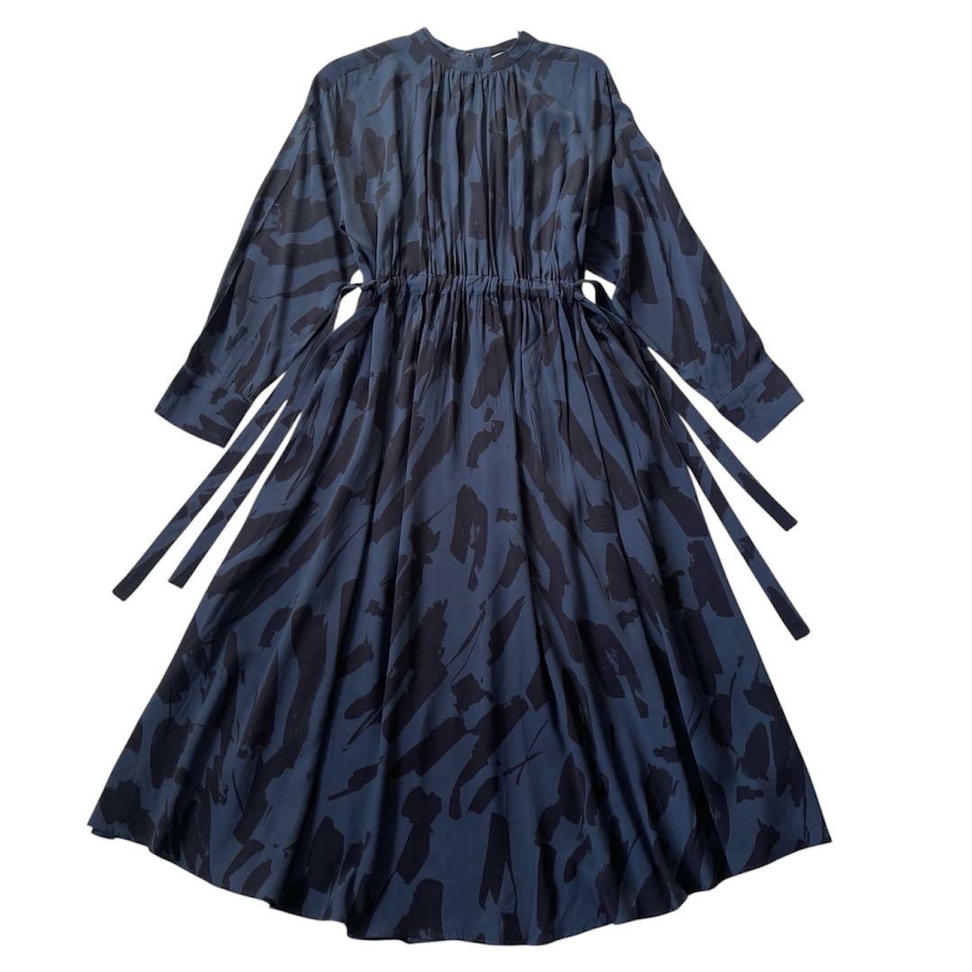 2024✨SACRA アブストラクトペインティング ワンピース ネイビー 38