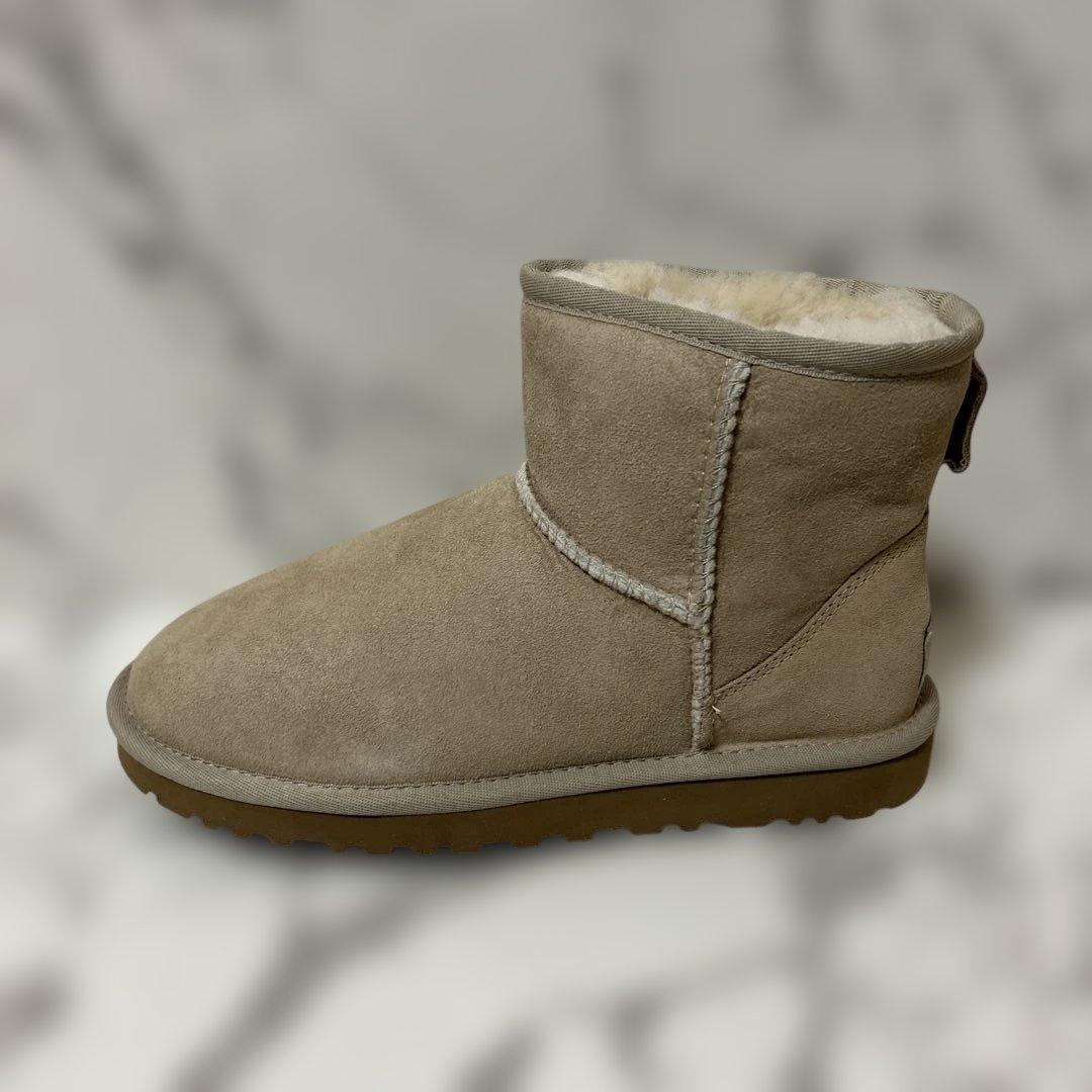 新品❕未使用❕UGG W CLASSIC MINI ムートンブーツ　ショート