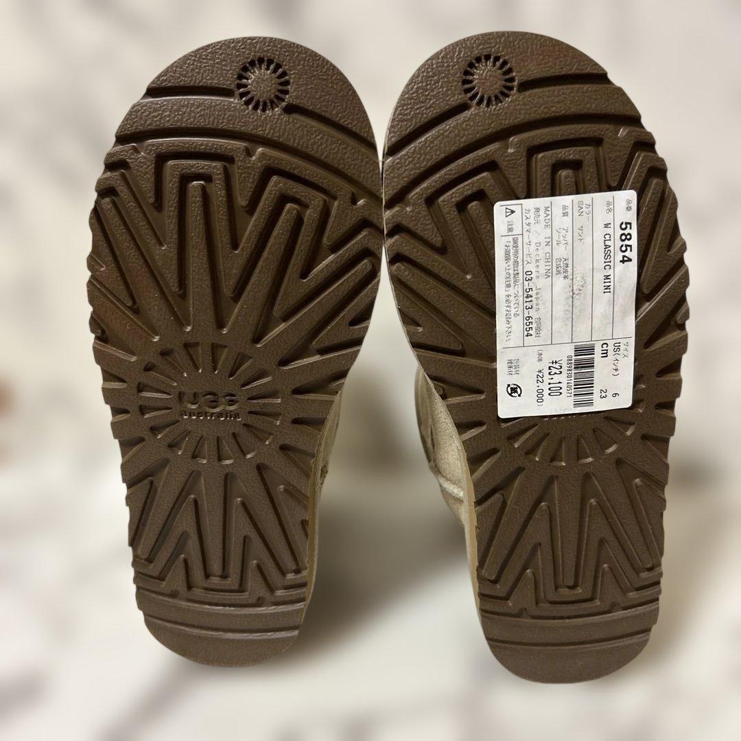新品❕未使用❕UGG W CLASSIC MINI ムートンブーツ　ショート