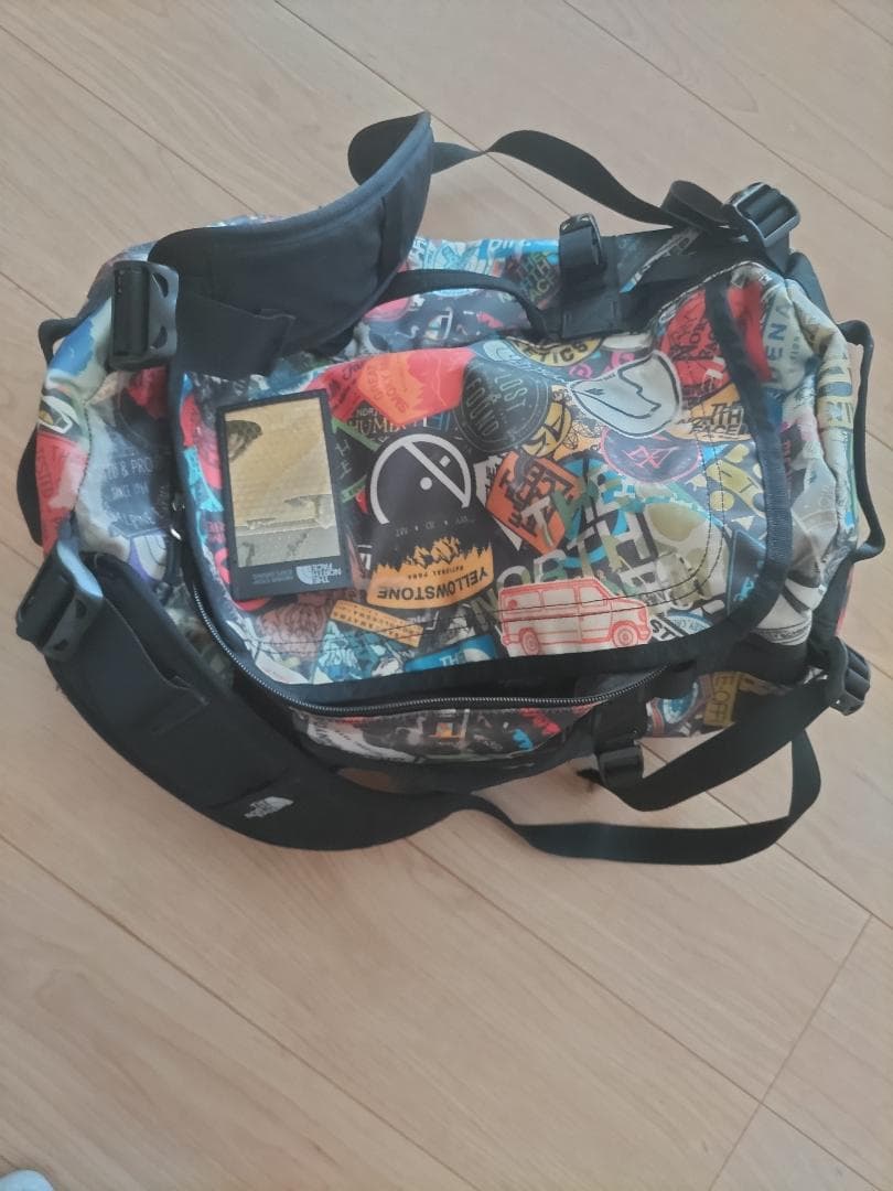 ノースフェイスBCダッフルバッグドラムバッグ廃盤ステッカープリント