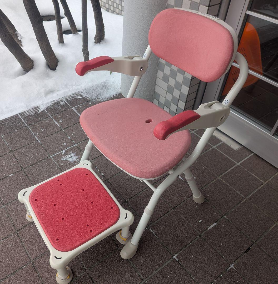 介護用　肘掛け付きシャワーチェア（軽量浴槽台付）