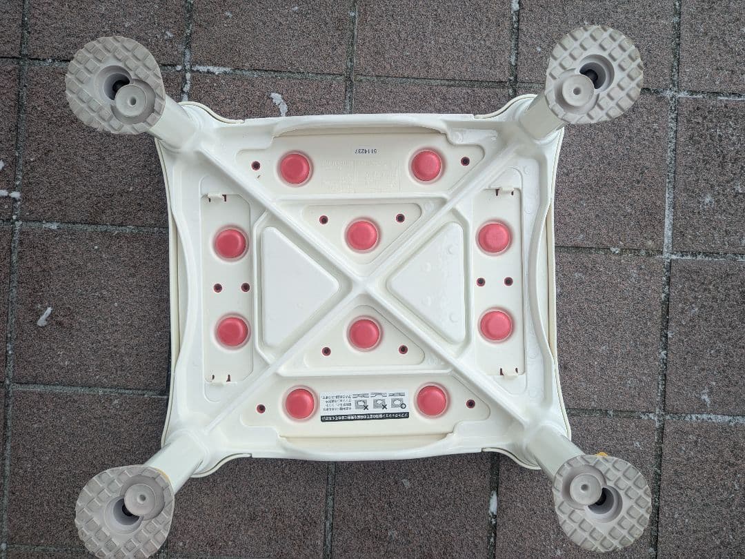 介護用　肘掛け付きシャワーチェア（軽量浴槽台付）