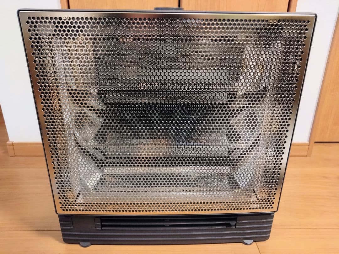 2024年製　DAIKIN 遠赤外線暖房機　ハイブリッドセラムヒート ダイキン