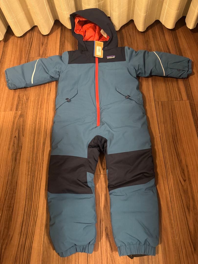 【値下新品未使用】patagonia スキーウェア 3T （ベビースノーパイル）
