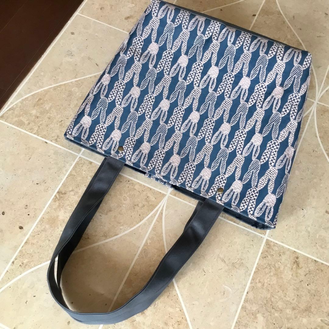 ミナペルホネンpomppiaブルー　大きめ肩掛けトートバッグ　ハンドメイド