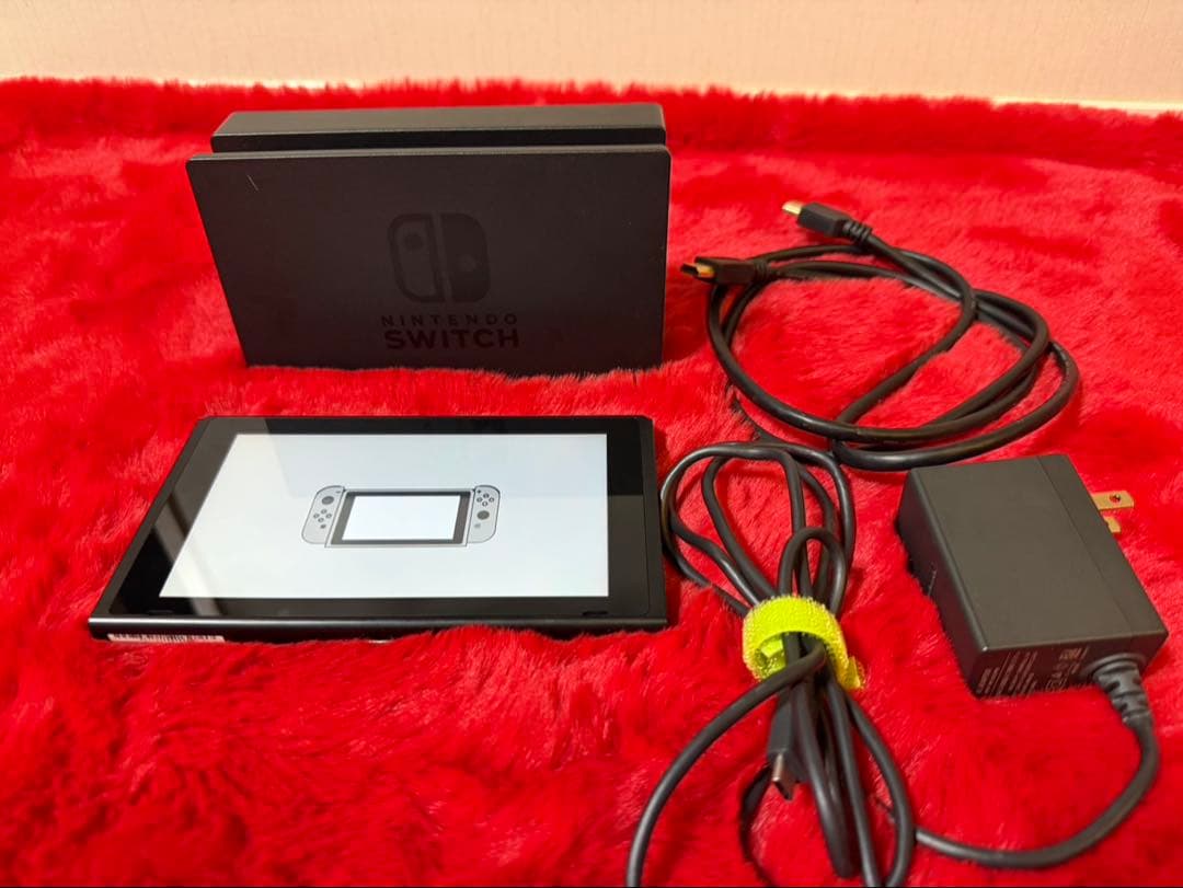 ⭐︎値下げ⭐︎Nintendo Switch 本体 ドック付き