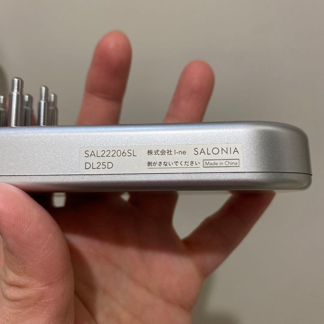 SALONIA EMS LIFT BRUSH サロニア　美顔器　電気ブラシ