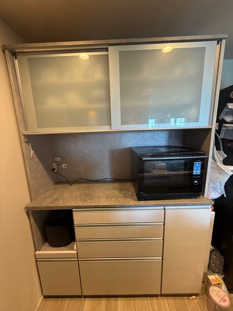 【本日最終日】使用1年のみ　松田家具ダイニングボード