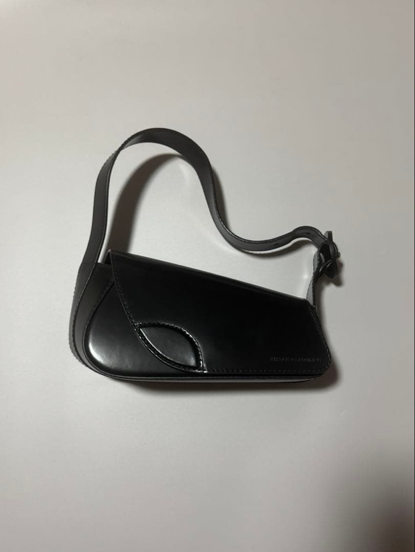 kikokostadinov triviaショルダーバッグ