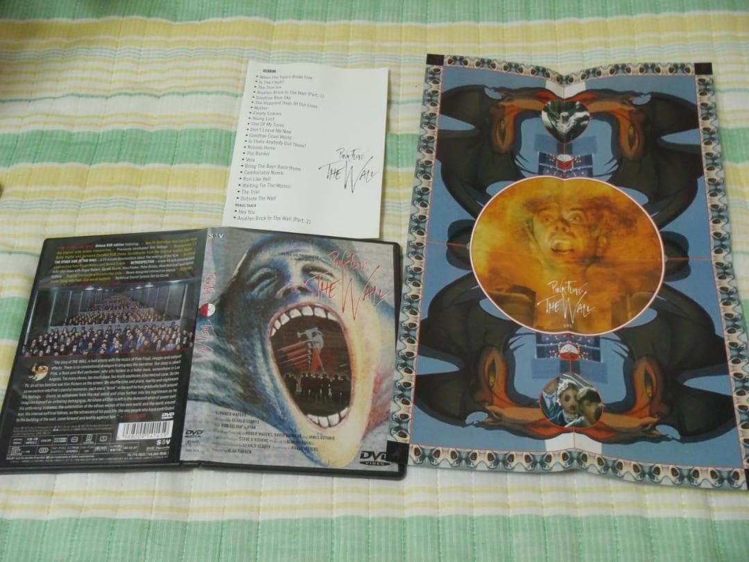 ❤️新品級DVD❤️ Pink Floyd ❤️ The Wall ★サイン付き