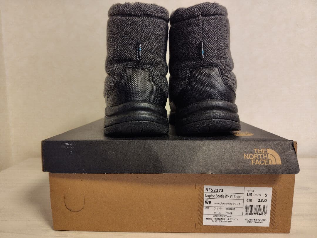 THE NORTH FACE Nuptse　　ウールブラック23センチ