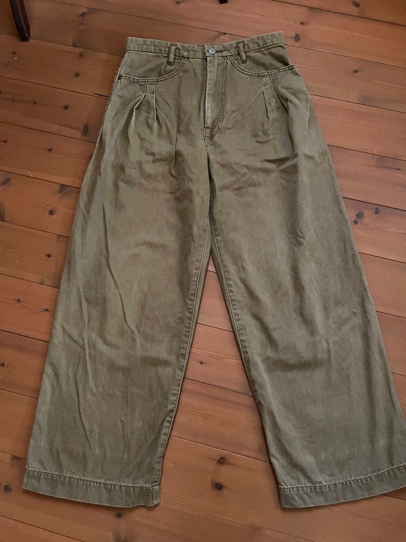 最終お値下げ　ミナペルホネン ベージュワイドパンツ チノパン