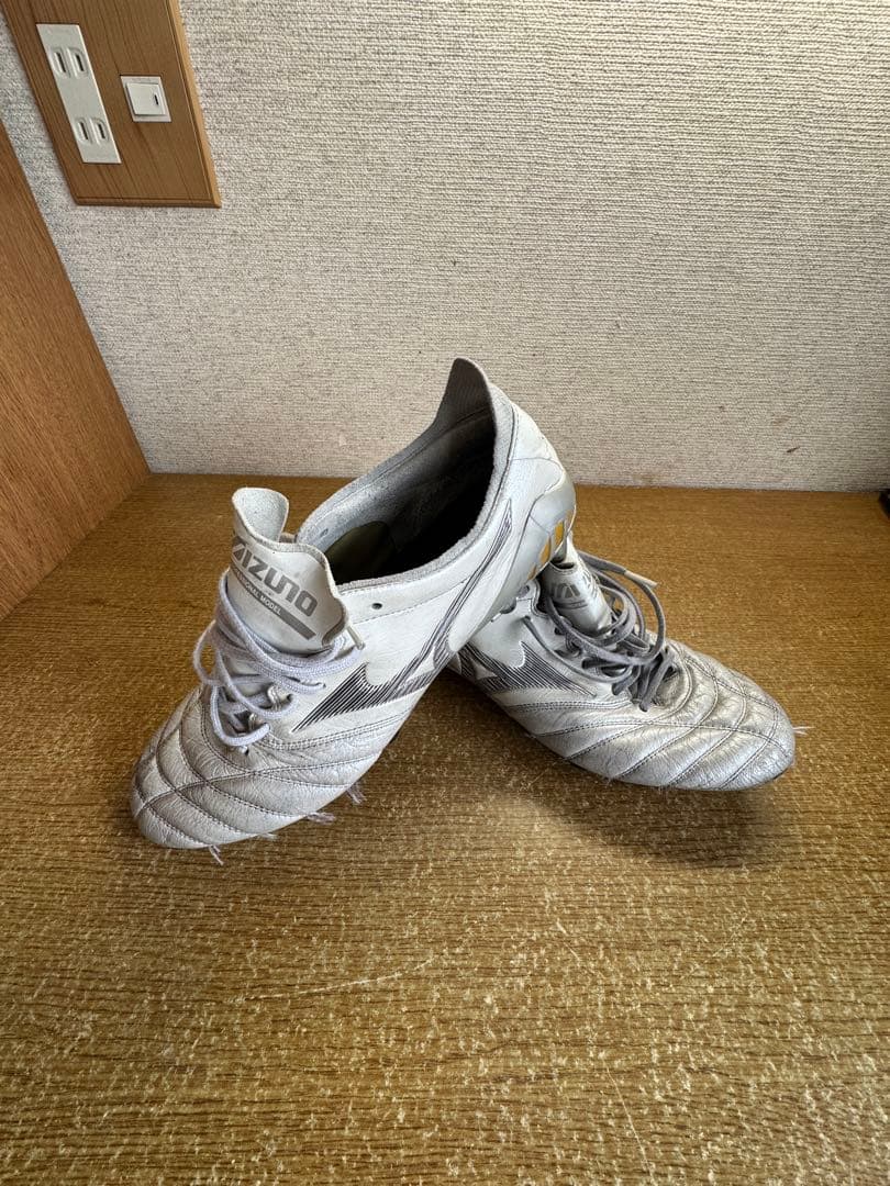 Mizuno モレリアネオ3 シャイニング 限定色 サイズ26.5cm