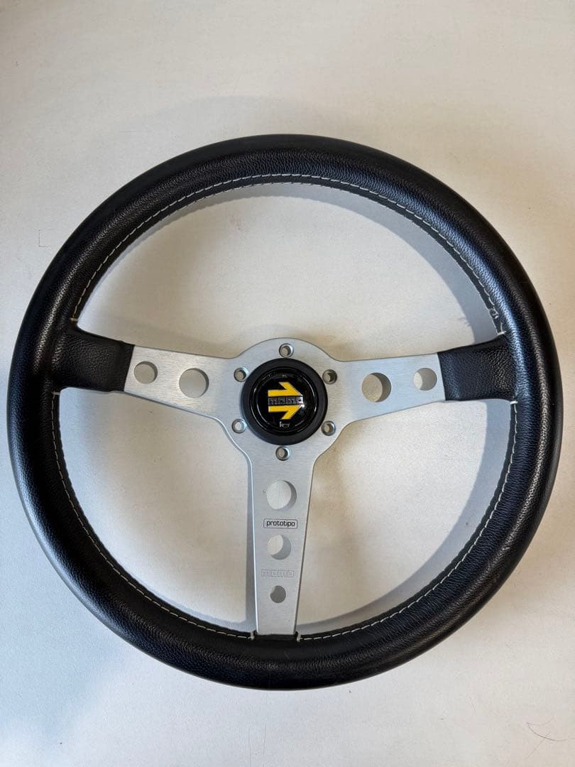 MOMO モモ　prototipo ステアリング　350 ホーンボタン 美品