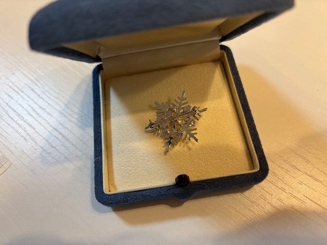 MIKIMOTO パールブローチ 雪の結晶 ケース 外箱 付属品一式【美品】