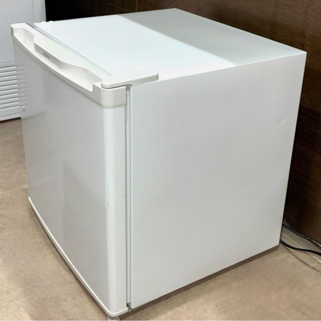 小型冷凍庫 ホワイト 33L 右開き SP-33LRFD1