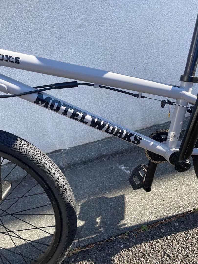 値下げ　BMX MOTEL WORKS AUX-E 美品　20インチ　フラット